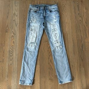 American Eagle Jeans Men's 32/34 Slim Distressed Airflex 360 Stretch Light Blue